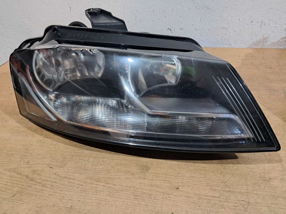 Lampa lempy reflektor przód przedni prawy + lewy AUDI A3 8P Lift UK