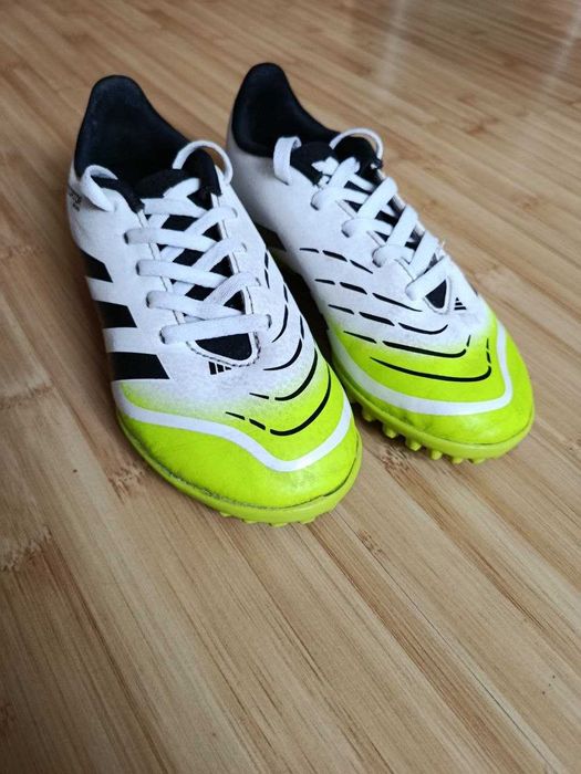 Оригінальні сороконіжки Adidas Predator Club TF (Розмір 31.5 / 19.5-20 см)