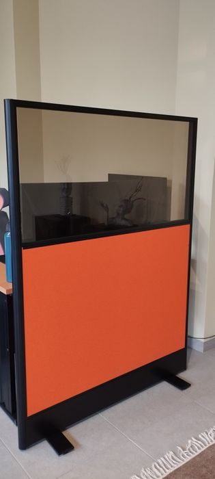 Divisórias de escritório.