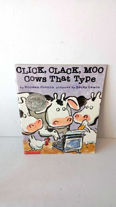 Click, Clack, Moo Cows That Type - Livro em Inglês