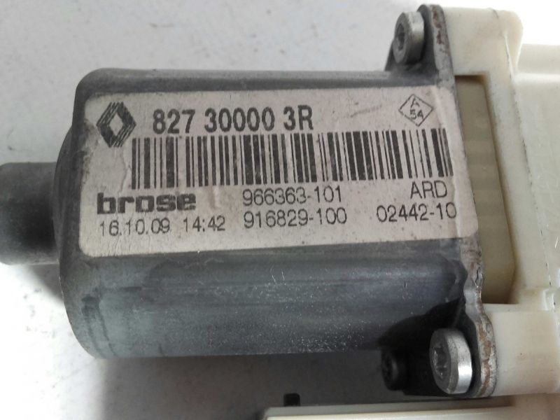 Motor vidro trás direito RENAULT Megane III Grandtour (KZ0/1)
