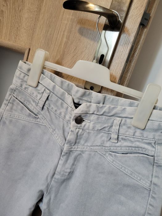 Reserved jeansy jasne