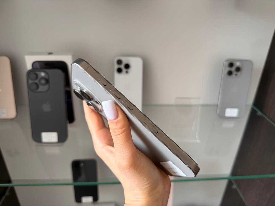 iPhone 16 Pro 128 Gb Neverlock (фізична карта) / Магазин + Гарантія