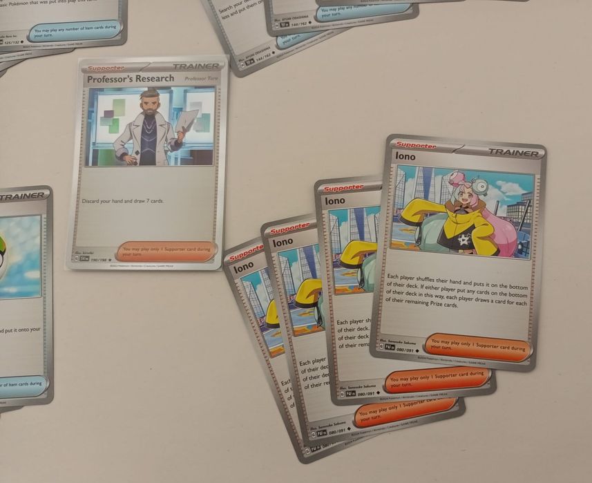 Pack Pokémon TCG: Starter Kit  (Iono, Puffin, Nest Ball ,Rare Candy)