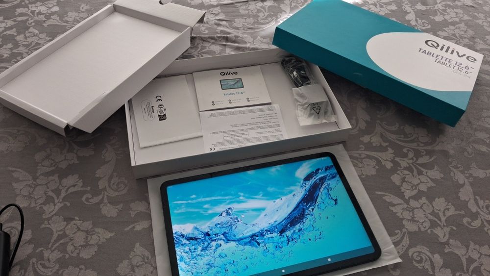 Tablet Qilive 12.6,  8Ram
