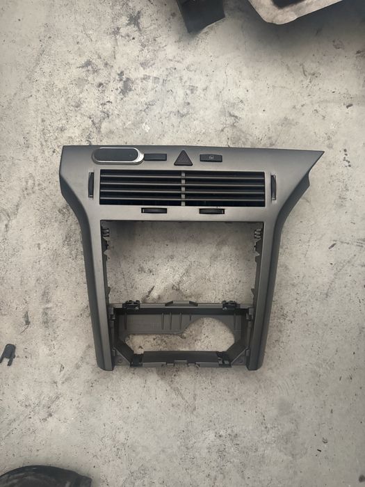 Grelha Ventilação Central / Botoneira Opel Astra H