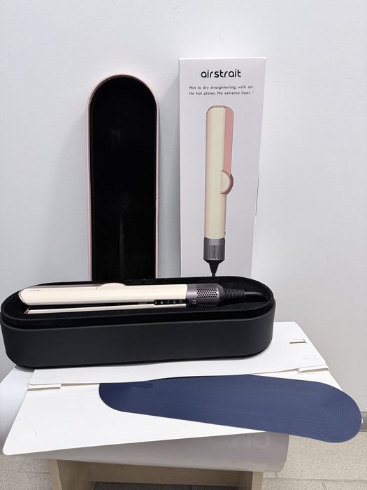 Dyson Airstrait HT01