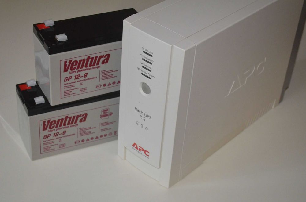 Бесперебойник ИБП 800 W + 2 НОВЫЕ АКБ 9Ач| Комплект для дома | квартир