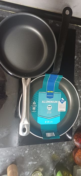 Frigideiras Metro 24cm e 28cm Novas. Aptas para fogão a gás, elétrico e ceramico