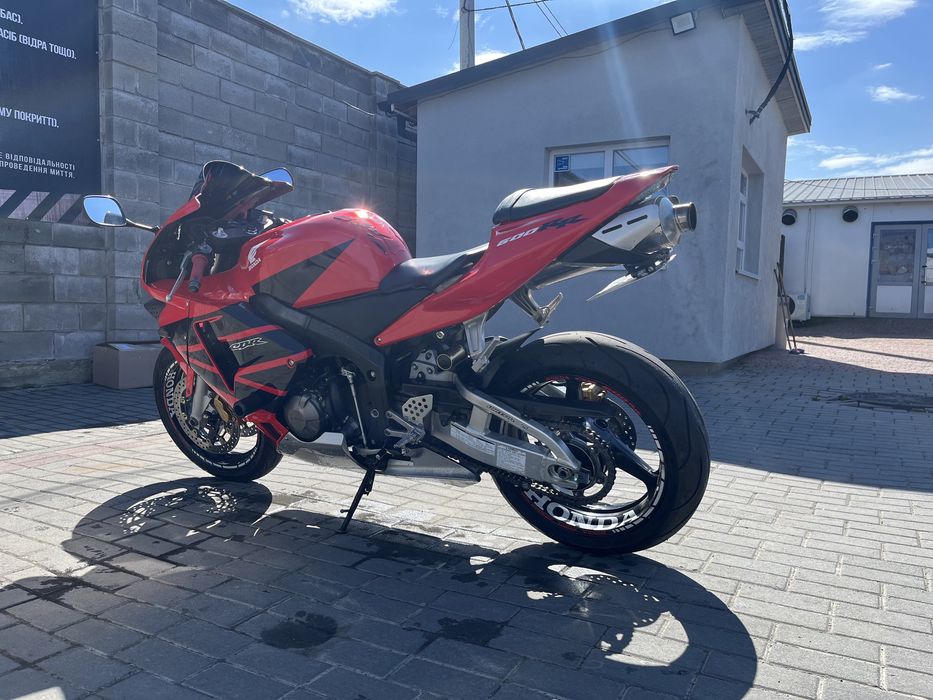 Honda cbr 600 rr