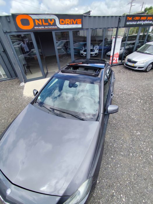 Mercedes A180, teto panorâmico, estofos em pele, 182000kms, Gasóleo, Excelente estado!! Desde 172€€