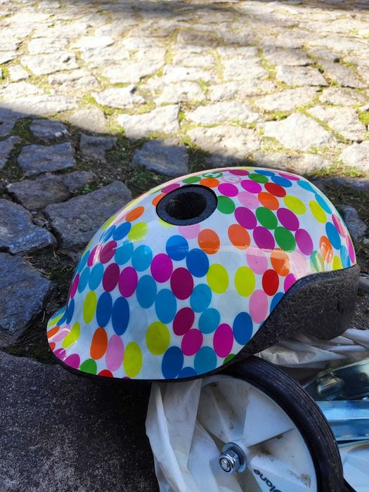 Bicicleta criança como nova (Ofereço capacete)