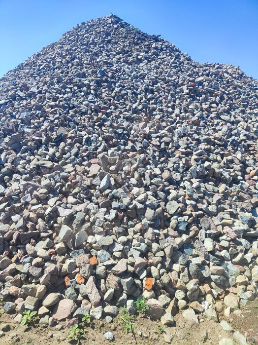 Koparko-ladowarka/koparka/transport Hds,Roboty ziemne, beton