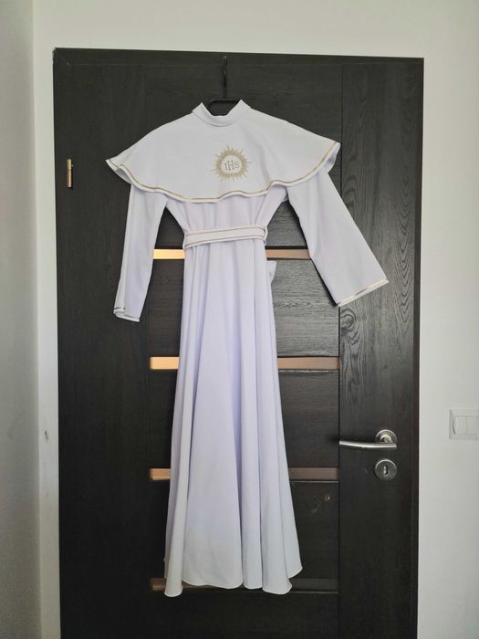 Alba do komunii na dziewczynkę