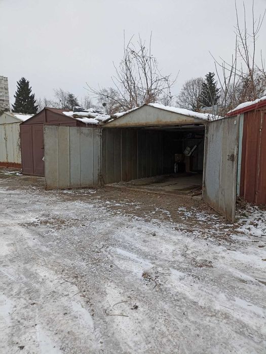 ПРОДАМ ГАРАЖ на території ПАРКОВКИ з ОХОРОНОЮ 24/7 бул. Вацлава Гавела