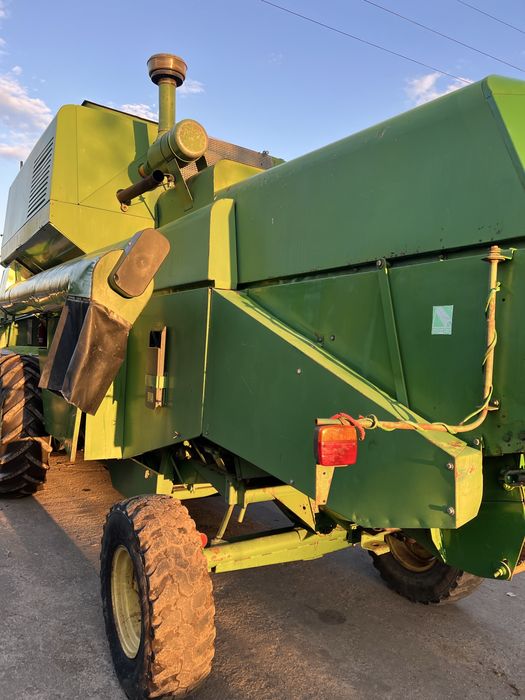 Свіжо привезений John Deere 965