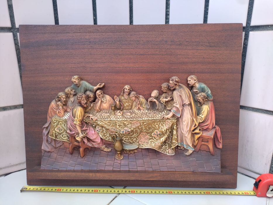 Ceia de Cristo em alto relevo