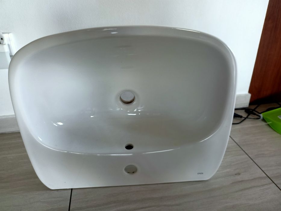 Umywalka długość 55cm