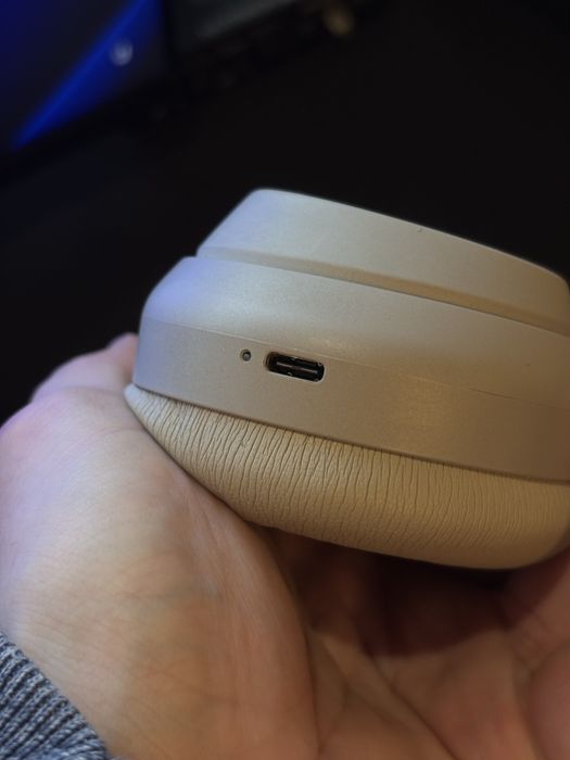 Навушники Sony WH-1000XM4