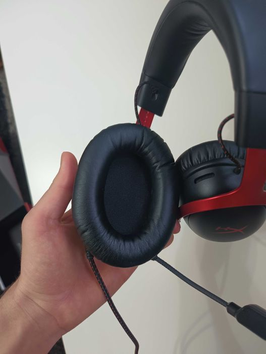 Słuchawki HyperX Cloud III czerwone (świetny stan jak nowe!)