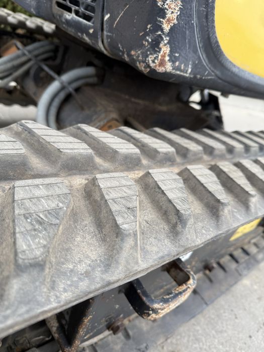 Minikoparka Yanmar SV18