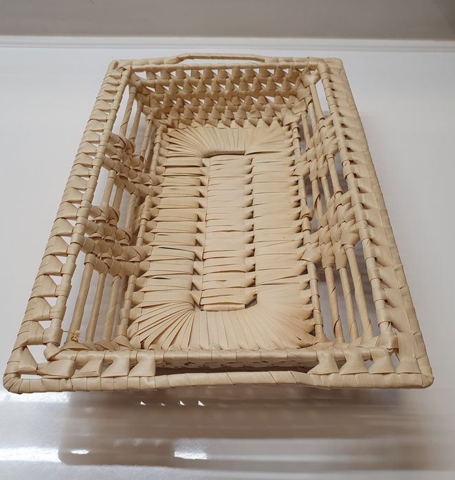 Новий піднос/кошик з натуральної соломи