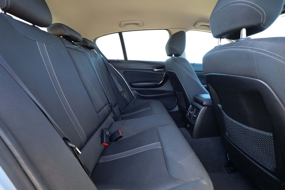 Bmw 116 d Pack M - Desde 180€ /mês