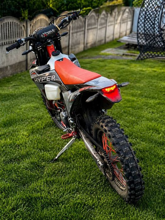 Мотоцикл Hyper300NS