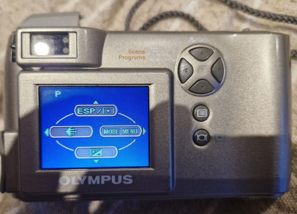 Продам фотоапарат Olympus c300