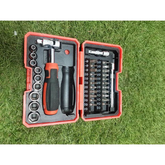 Набір викрутки з насадками DNIPRO-M, S2, 1/4, 38 шт. (Уцінка)