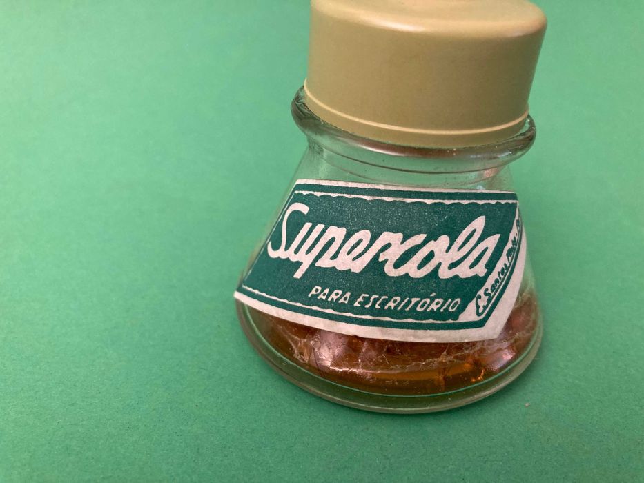 Frasco em Vidro de Cola Supercola Anos 60/70 tamanho pequeno