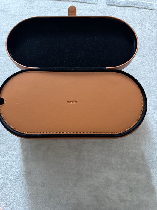 Продам  стайлер  Dyson Оригінал