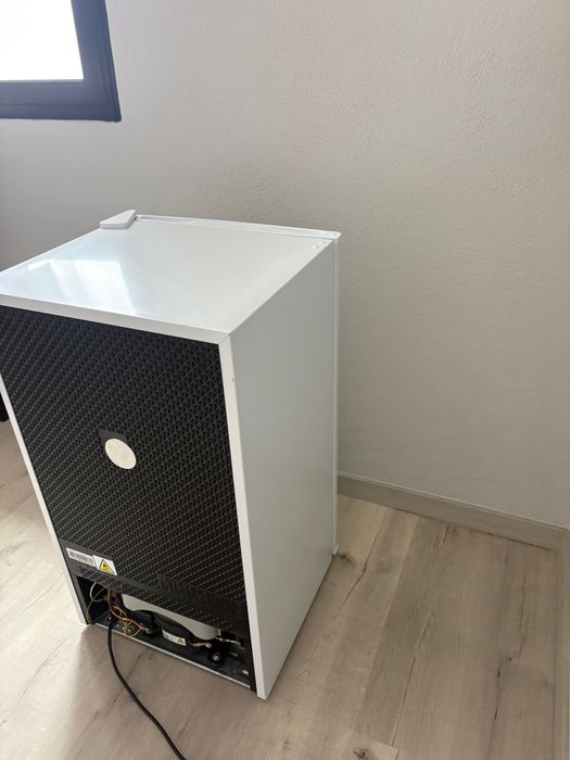 Frigorífico Confortec 80 litros, excelente estado como novo