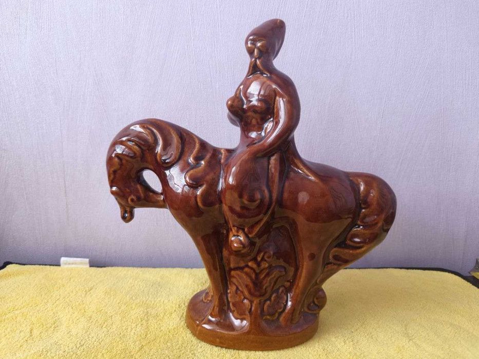 винтажная керамическая статуэтка «Казак на коне».