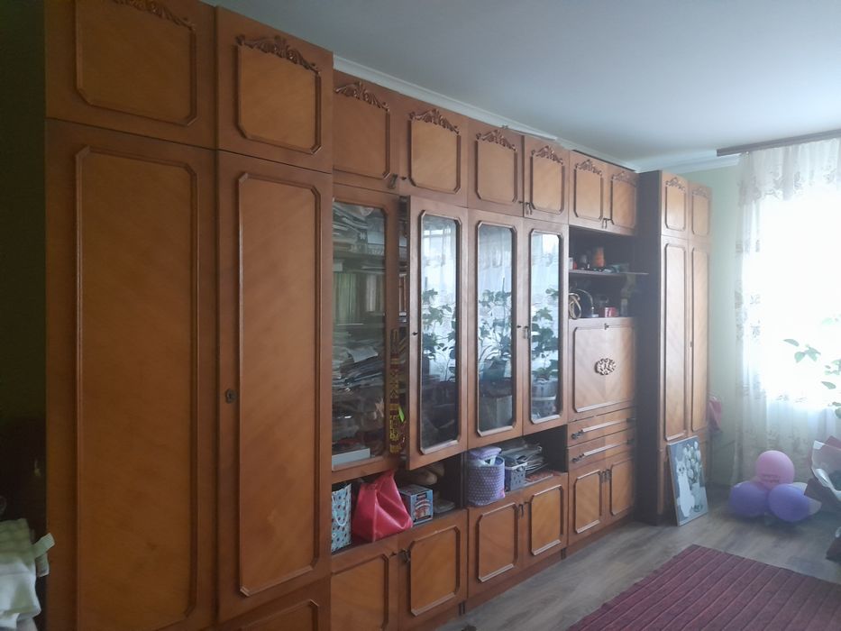 Меблі для вітальні. Стінка- шафа