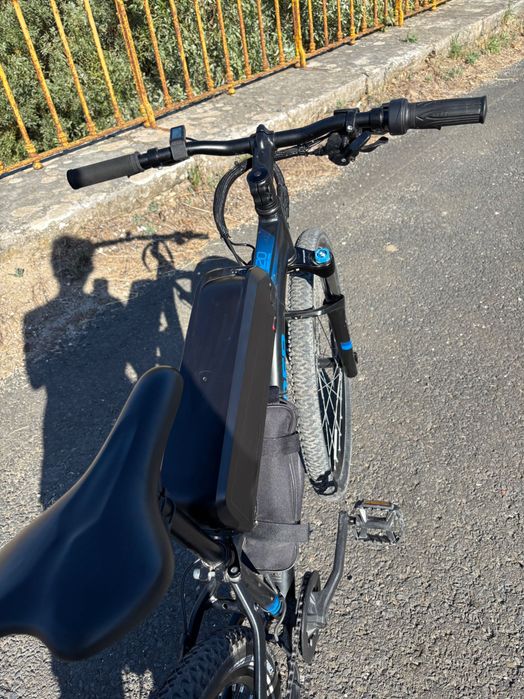 Bicicleta elétrica Rockrider ST120