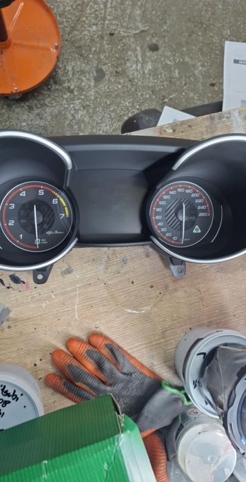 Konwersja Giulia Stelvio Dodge Chrysler , kodowanie, dorabianie klucz