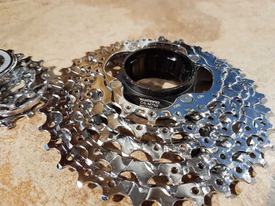 kaseta Shimano DEORE XT, CS-M750, 9speed, 11-32T