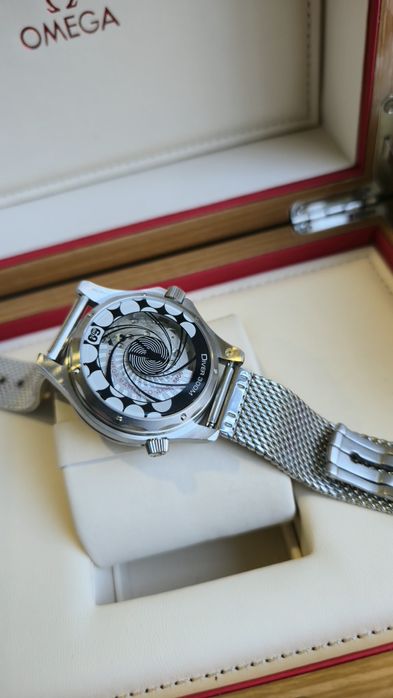 Omega Seamaster-300M (novo modelo 007- Automatic)