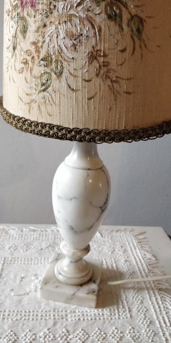 Candeeiro em Alabastro com Abajur