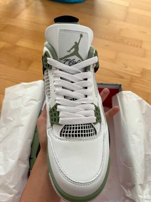 Jordan_4_Retro_Seafoam R.40