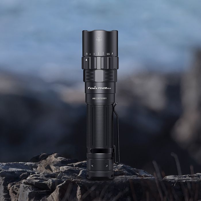 Latarka LED Fenix PD40R V3.0