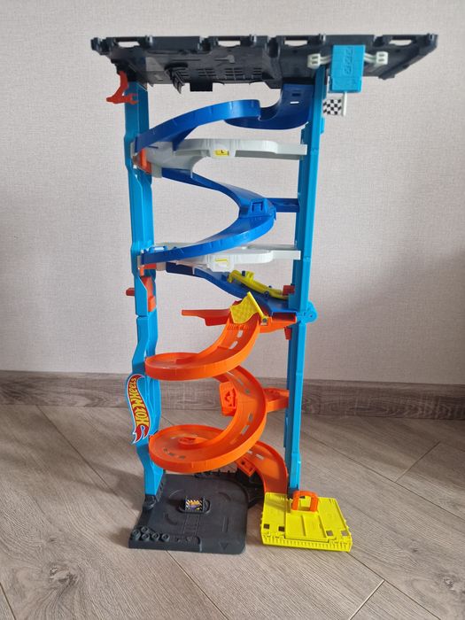 Треки Hot wheels