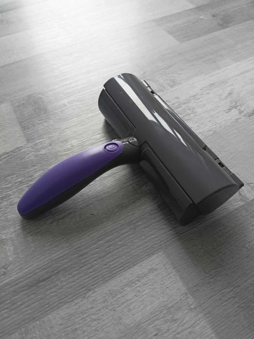 Elektryczna szczotka do zbierania sierści