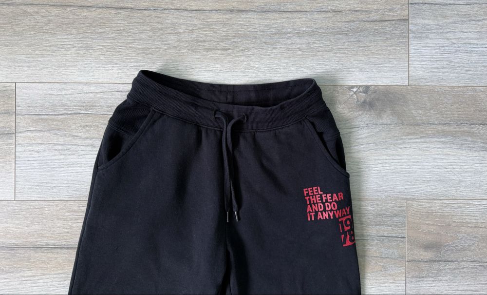 спортивні штани джогери трикотажні  утеплені для хлопчика 10-11 років