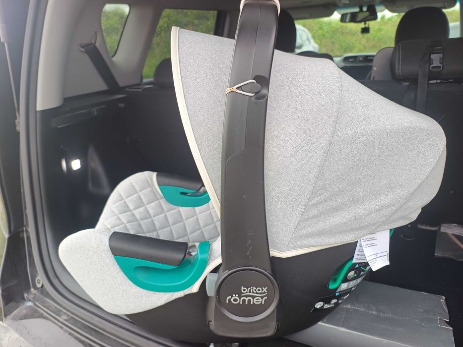 Fotelik/Nosidełko Britax Romer Baby-Safe 3 i-Size 0-13 kg Nordic Grey