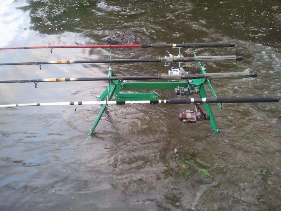4 Fishing Rods (оцинкованная подставка для удилища)