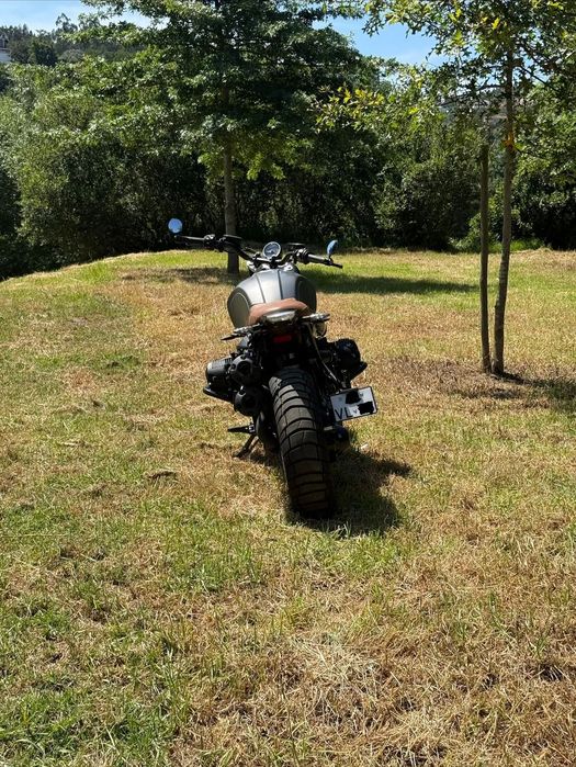 BMW R nineT