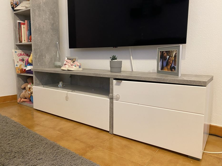 Movel de sala praticamente novo