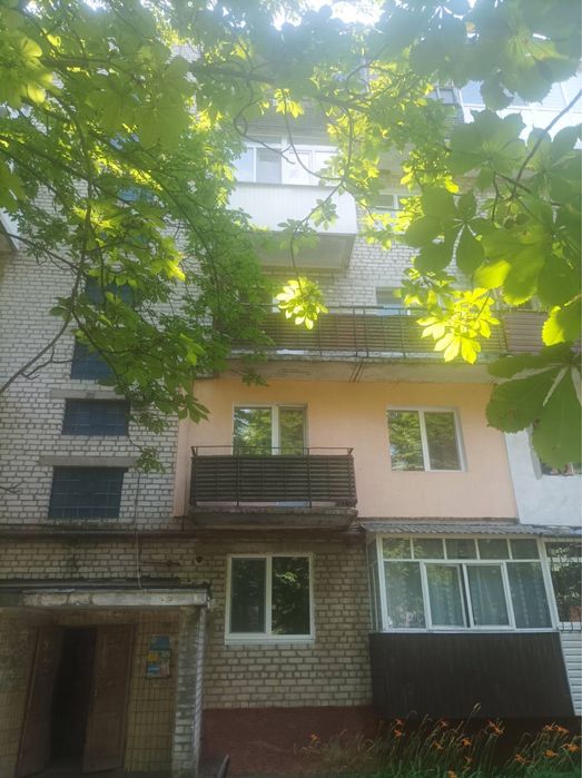 Продам 3х ком квартиру Центр Чешский дом